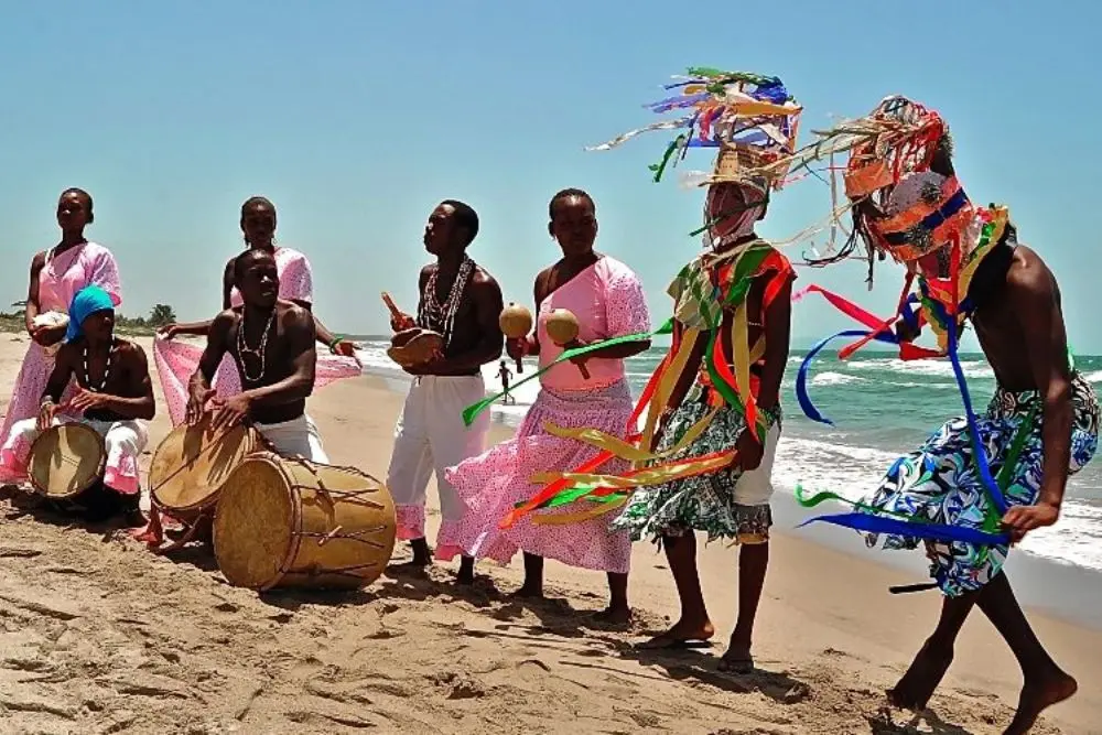 garifuna-culture-roatan